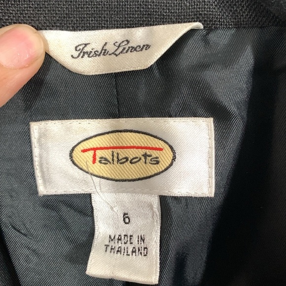 Talbots Irish Linen All Black Lined Two Button Blazer.    Size 6 - Picture 3 of 11
